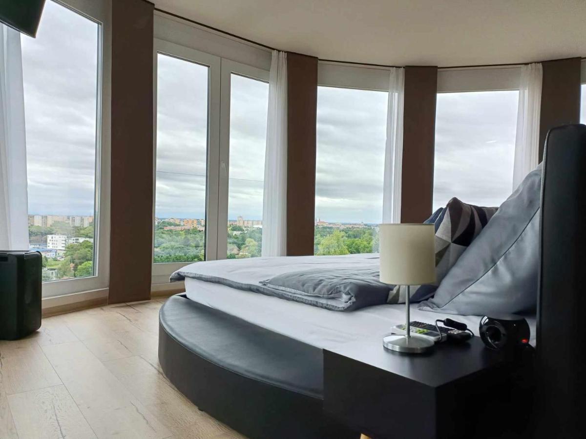 West Panorama Penthouse - Apartment With A Fantastic View Of The City Сомбатхей Экстерьер фото